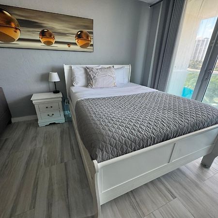 Sunny Isles Beach Spacious Apartment Exteriér fotografie