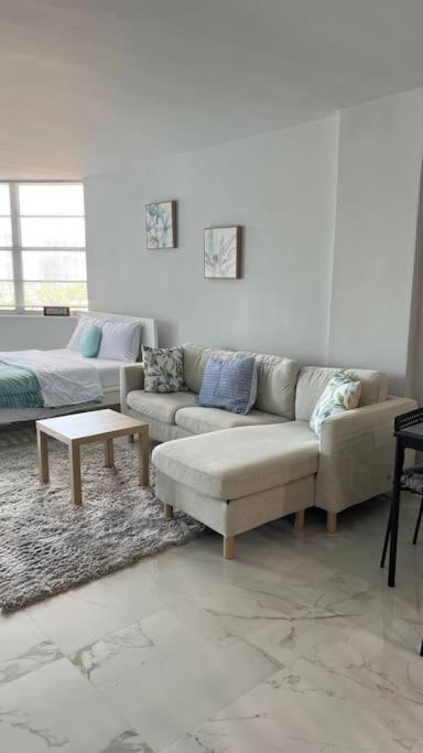Sunny Isles Beach Spacious Apartment Exteriér fotografie