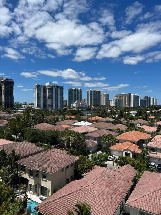 Sunny Isles Beach Spacious Apartment Exteriér fotografie