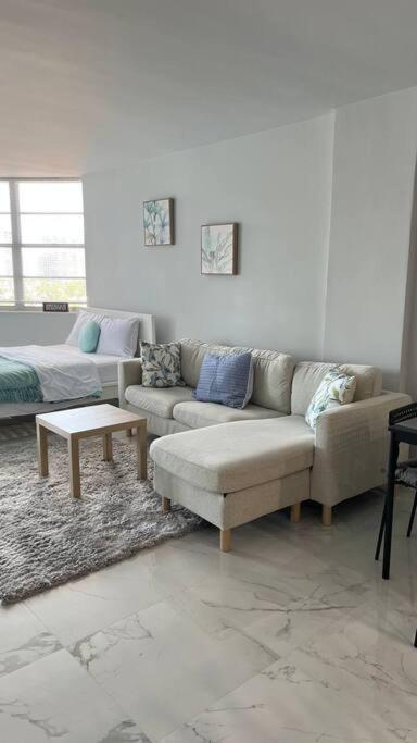 Sunny Isles Beach Spacious Apartment Exteriér fotografie