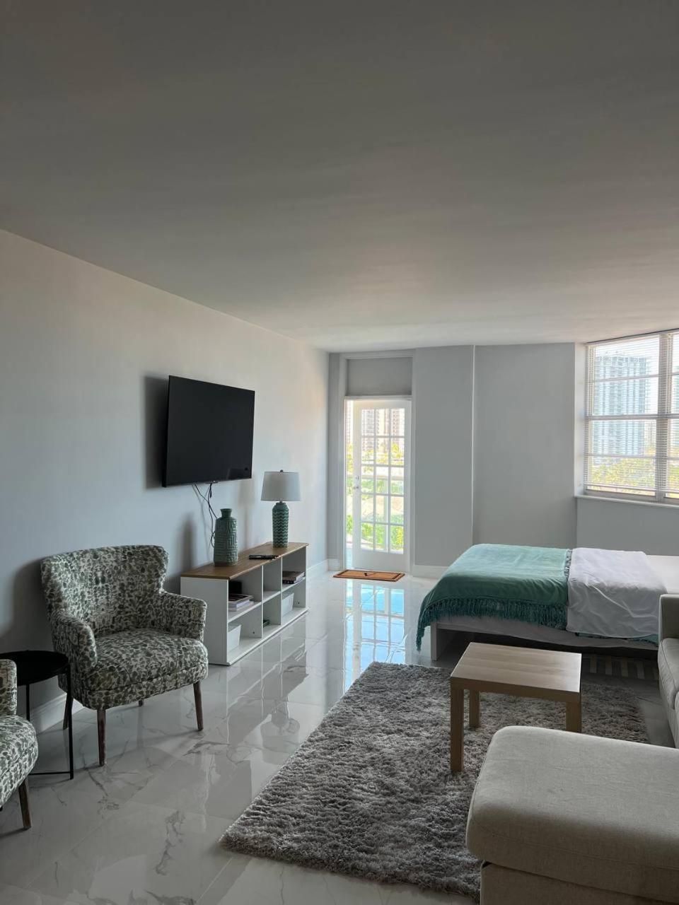 Sunny Isles Beach Spacious Apartment Exteriér fotografie