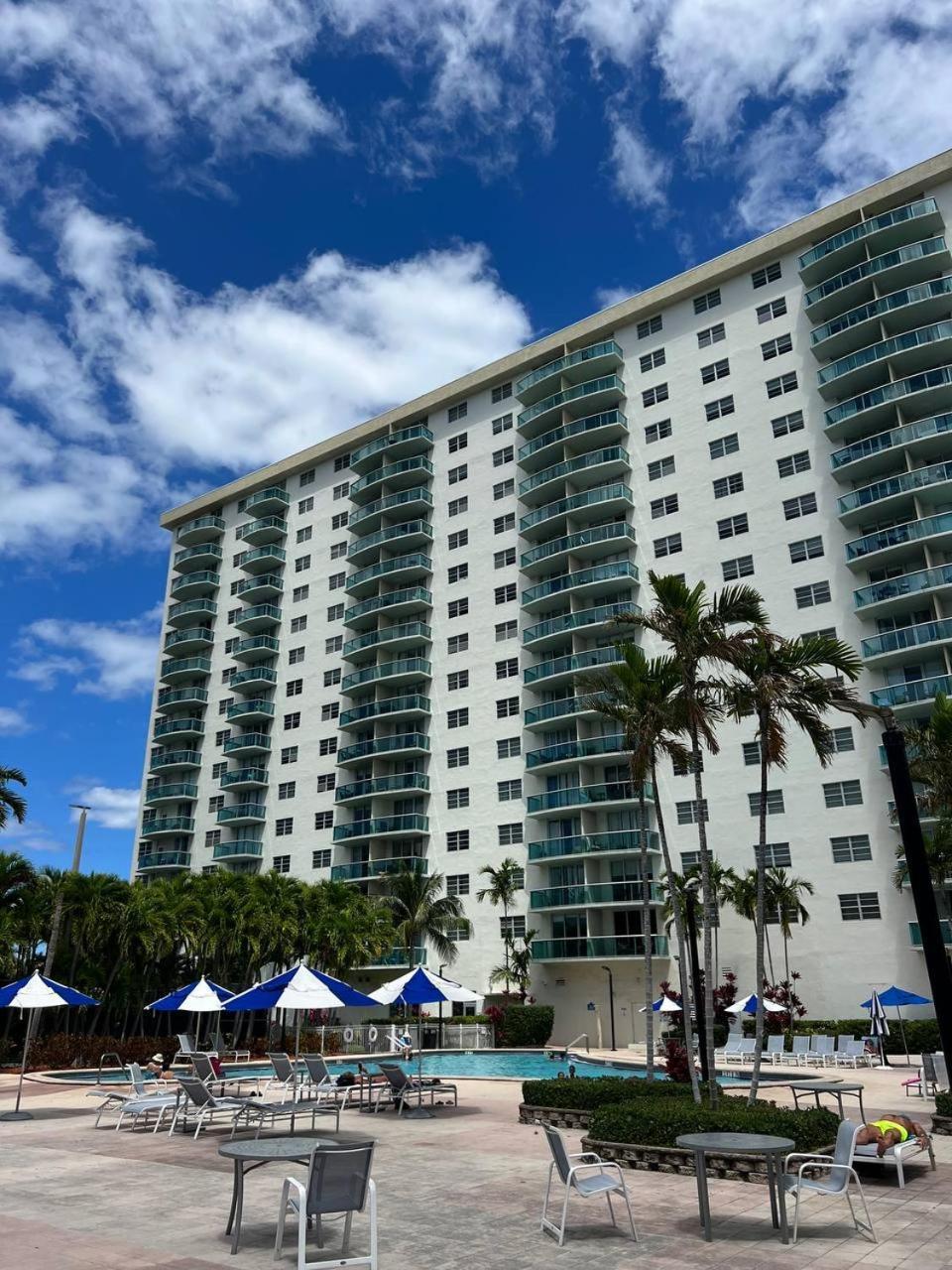 Sunny Isles Beach Spacious Apartment Exteriér fotografie