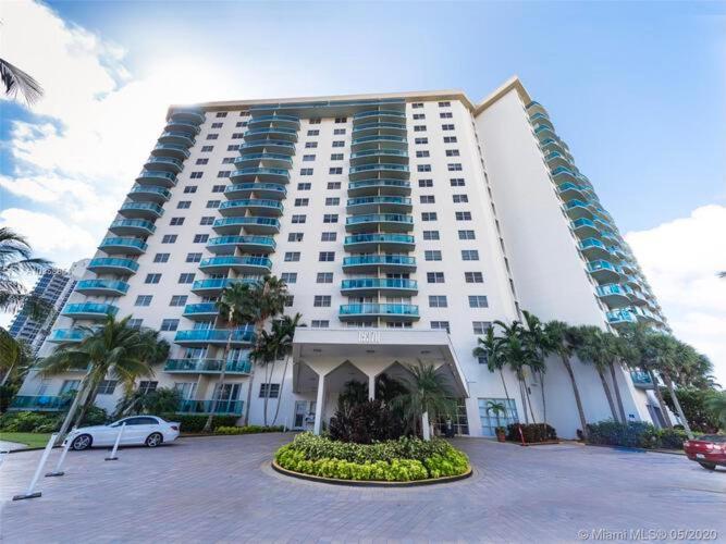 Sunny Isles Beach Spacious Apartment Exteriér fotografie